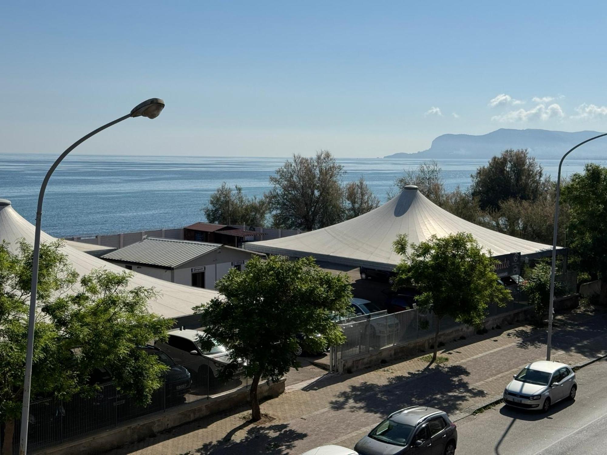 Domus Fysi Hotel Палермо Екстериор снимка